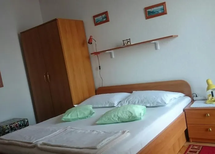Adrion Zvg Apartman *
